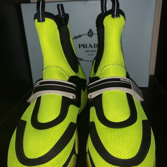 Prada shoes - Picture 2 of 9